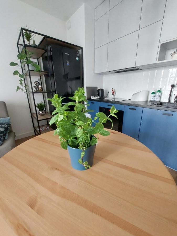 Apartament Zajezdnia Wrzeszcz Apartment Gdansk Bagian luar foto